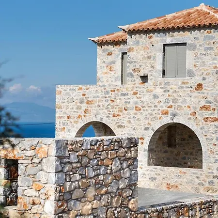 Villa Dioni Tria Pyrgos